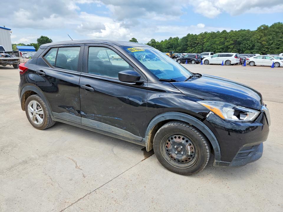 62135696 :رقم المزاد ، 3N1CP5BV1LL520152 vin ، 2020 Nissan Kicks مزاد بيع