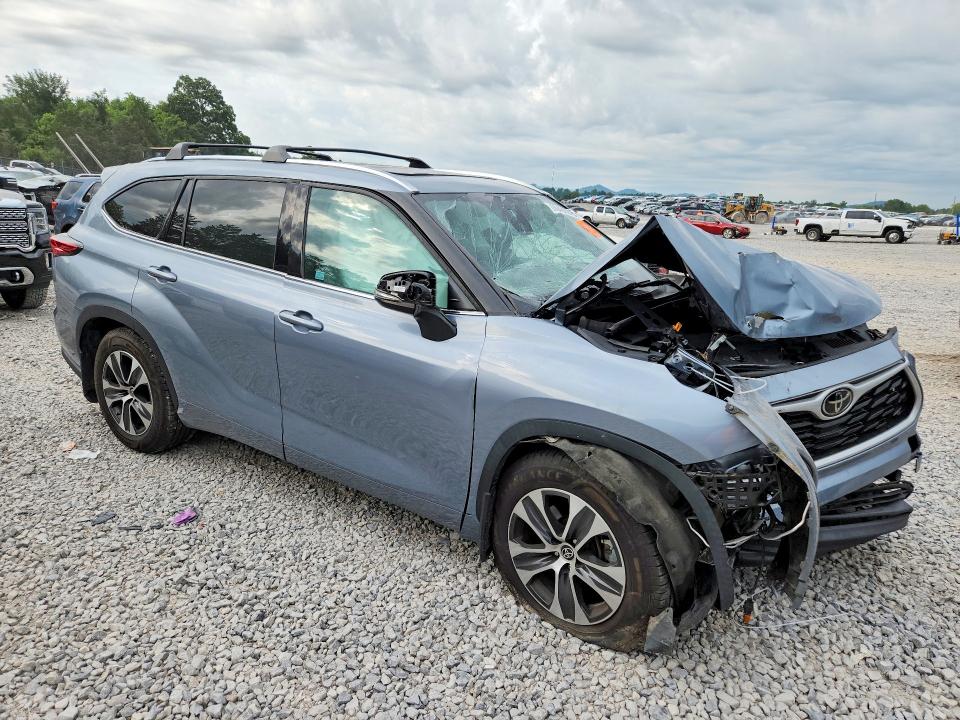 Продаж на аукціоні авто 2021 Toyota Highlander, vin: 5TDHZRAH3MS065431, номер лоту: 60488976