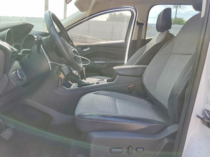 60398836 :رقم المزاد ، 1FMCU0GD2KUA73419 vin ، 2019 Ford Escape مزاد بيع
