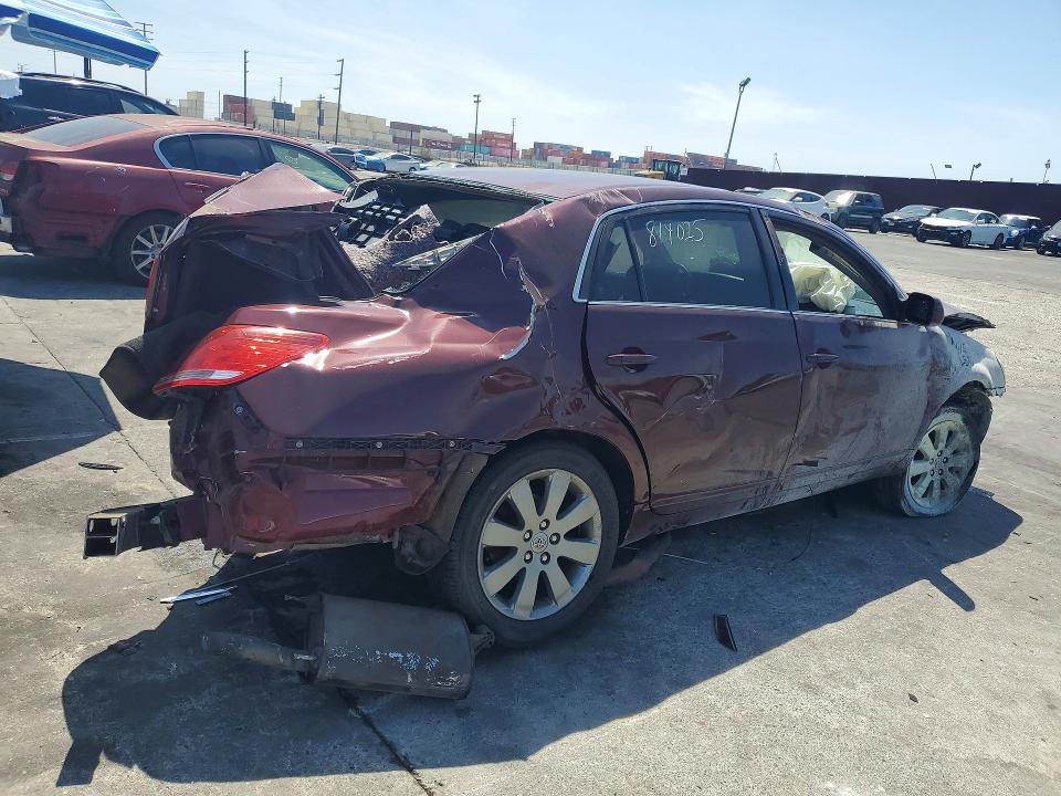 2005 Toyota Avalon მანქანა იყიდება აუქციონზე, vin: 4T1BK36B15U001425, აუქციონის ნომერი: 62323216