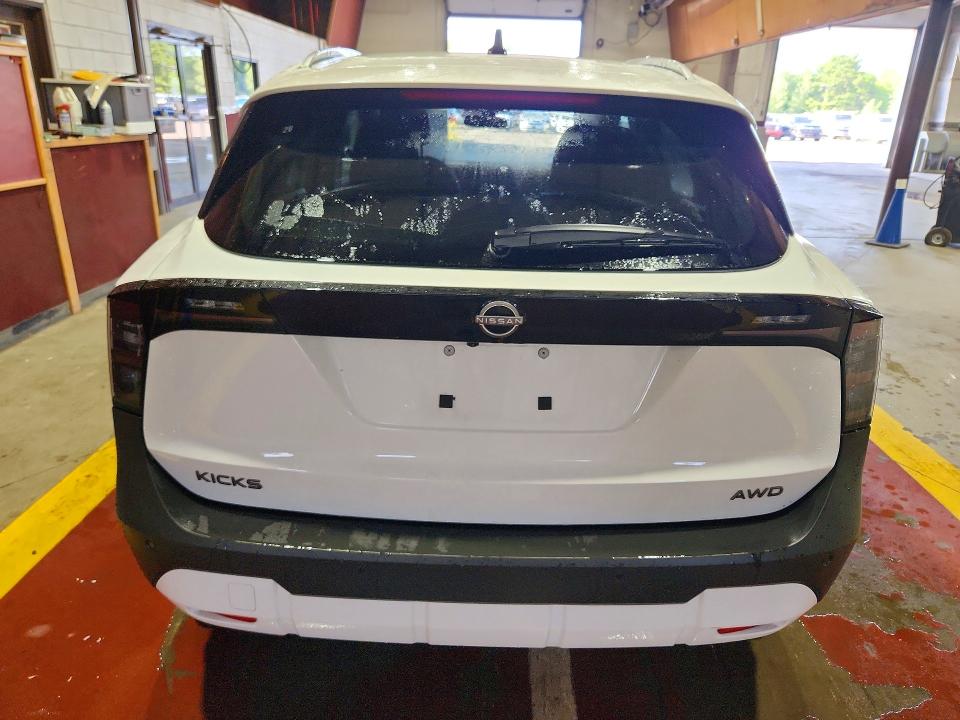 62427936 :رقم المزاد ، 3N8AP6CB4TL388572 vin ، 2026 Nissan Kicks مزاد بيع
