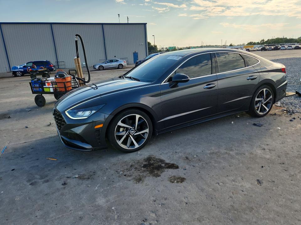 61532186 :رقم المزاد ، 5NPEJ4J20MH117743 vin ، 2021 Hyundai Sonata مزاد بيع