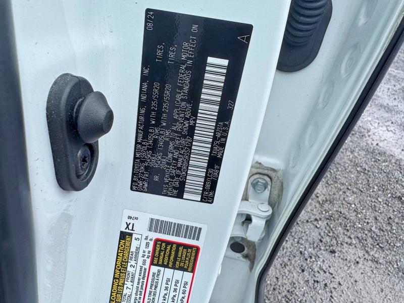 63364196 :رقم المزاد ، 5TDKDRBH5RS571787 vin ، 2024 Toyota Highlander مزاد بيع
