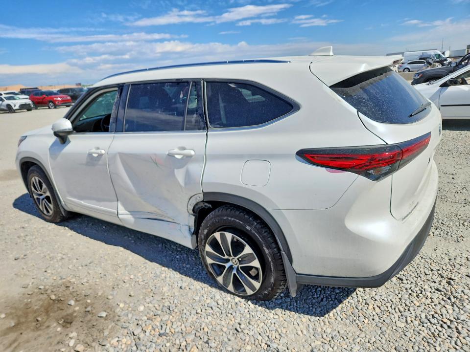 60134166 :رقم المزاد ، 5TDHZRBHXMS538014 vin ، 2021 Toyota Highlander مزاد بيع