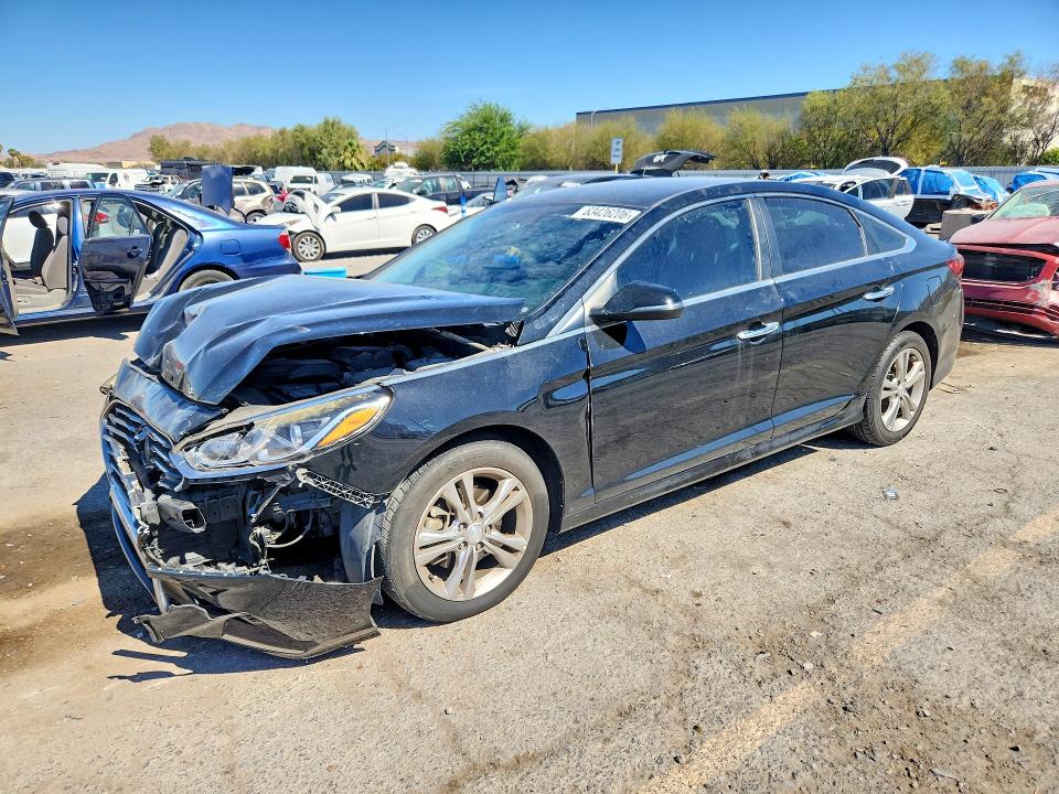 63426206 :رقم المزاد ، 5NPE34AF2JH600093 vin ، 2018 Hyundai Sonata مزاد بيع
