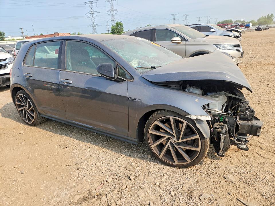 Продажа на аукционе авто 2018 Volkswagen Golf R, vin: WVWWF7AU8JW063915, номер лота: 62164176