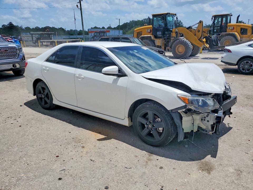 61705696 :رقم المزاد ، 4T1BF1FKXCU541233 vin ، 2012 Toyota Camry مزاد بيع