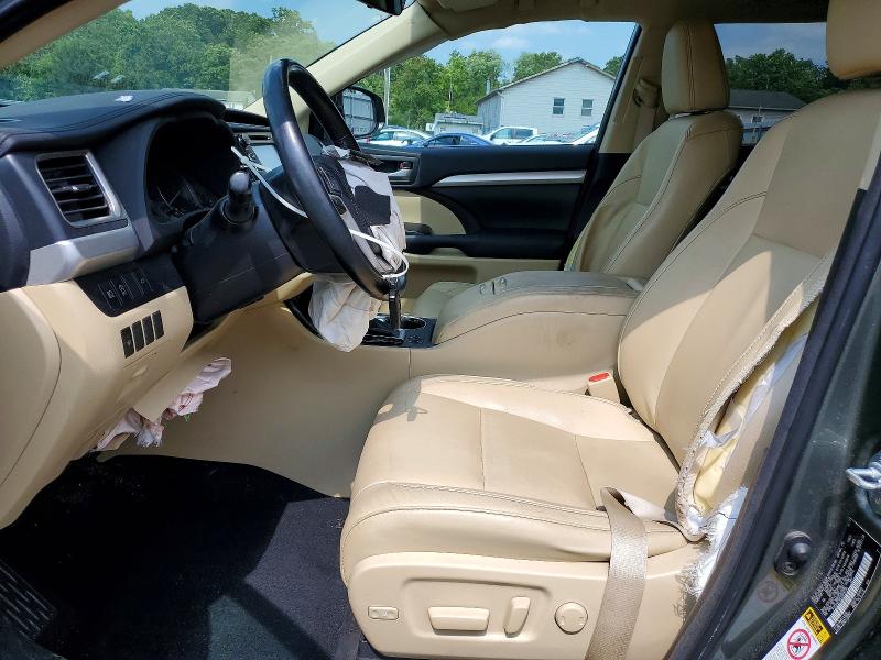 2018 Toyota Highlander მანქანა იყიდება აუქციონზე, vin: 5TDJZRFH8JS818795, აუქციონის ნომერი: 61872276