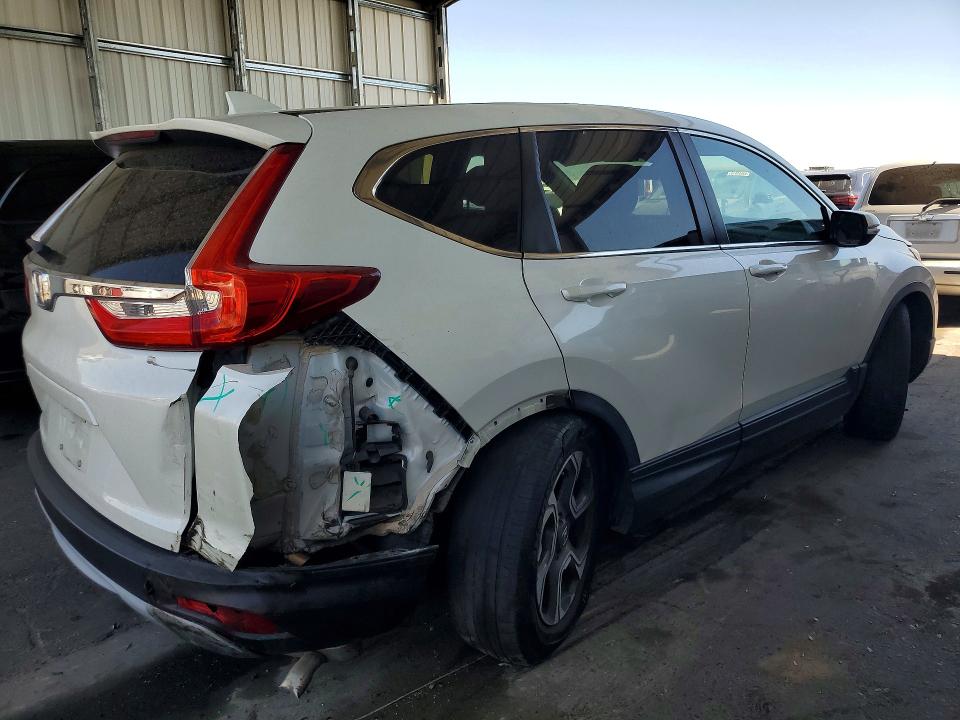 61135666 :رقم المزاد ، 5J6RW1H59HL008775 vin ، 2017 Honda Cr-v مزاد بيع