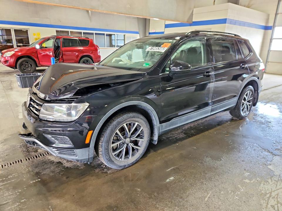 Продаж на аукціоні авто 2021 Volkswagen Tiguan, vin: 3VV1B7AXXMM121562, номер лоту: 61945346