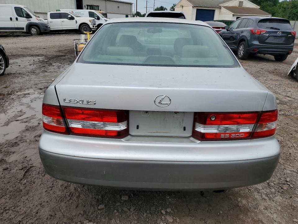 60856586 :رقم المزاد ، JT8BF28G610342346 vin ، 2001 Lexus Es مزاد بيع