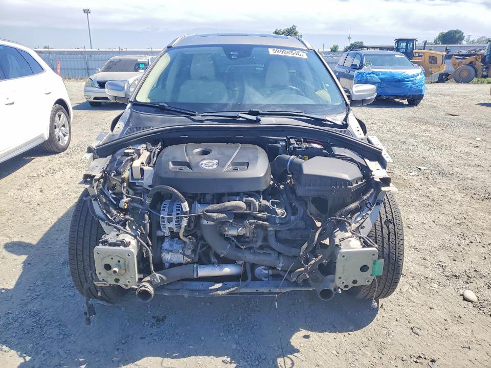 59908546 :رقم المزاد ، YV426MDC1F2616691 vin ، 2015 Volvo Xc60 مزاد بيع