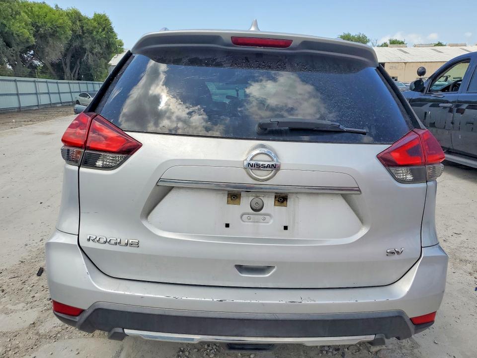 59116716 :رقم المزاد ، KNMAT2MTXJP506858 vin ، 2018 Nissan Rogue مزاد بيع