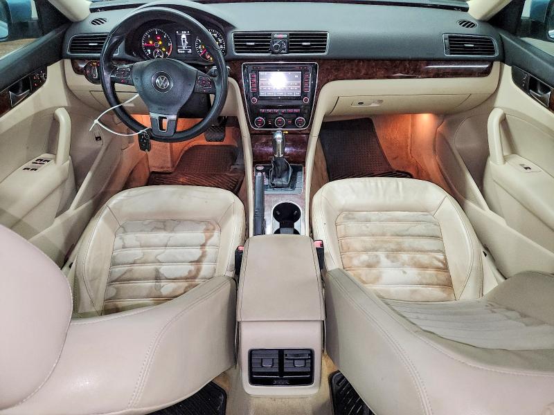61445686 :رقم المزاد ، 1VWCN7A38DC061839 vin ، 2013 Volkswagen Passat مزاد بيع