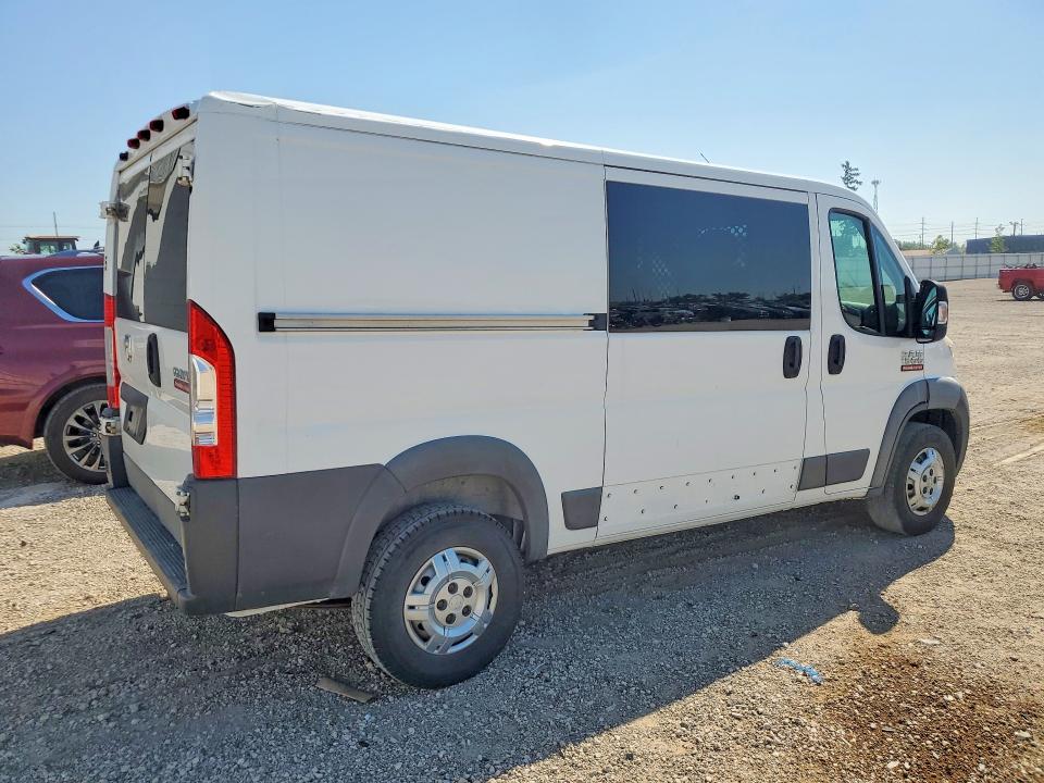 61033636 :رقم المزاد ، 3C6TRVAG0HE521872 vin ، 2017 Ram Promaster 1500 مزاد بيع