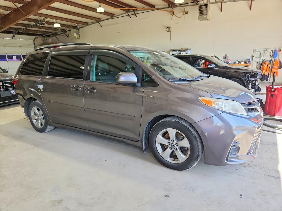 Auction sale of the 2019 Toyota Sienna, vin: 5TDKZ3DC0KS969110, lot number: 41634416