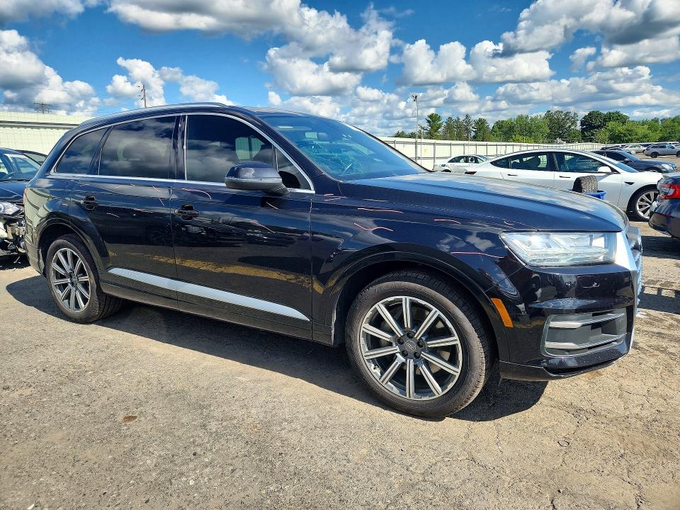Продажа на аукционе авто 2017 Audi Q7, vin: WA1LHAF79HD043153, номер лота: 60049496