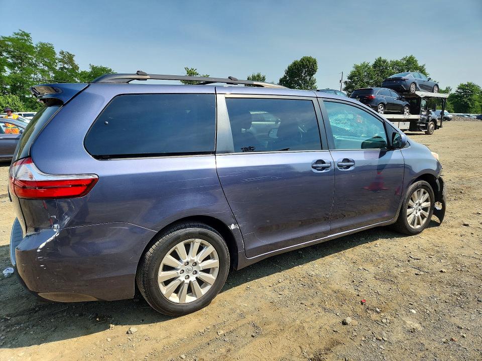 2015 Toyota Sienna მანქანა იყიდება აუქციონზე, vin: 5TDJK3DC3FS123298, აუქციონის ნომერი: 60415116