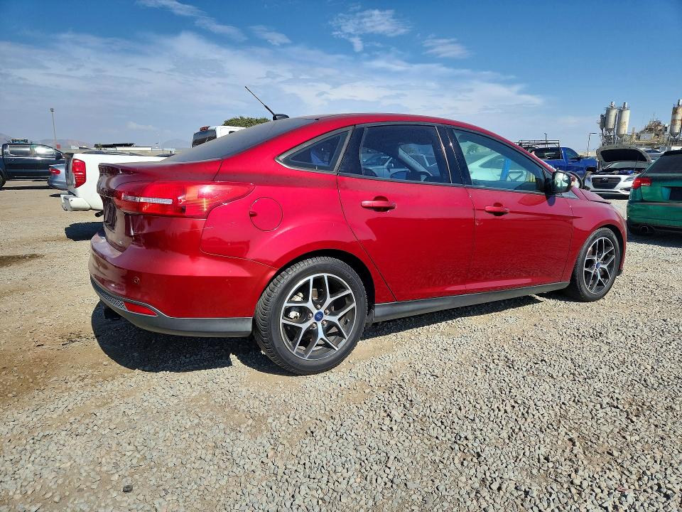 60649986 :رقم المزاد ، 1FADP3H23HL237084 vin ، 2017 Ford Focus مزاد بيع
