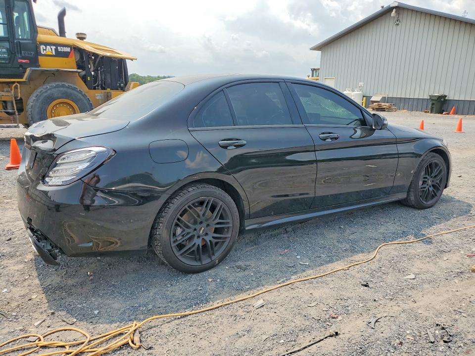 61733926 :رقم المزاد ، 55SWF4KB1HU193222 vin ، 2017 Mercedes-benz C مزاد بيع