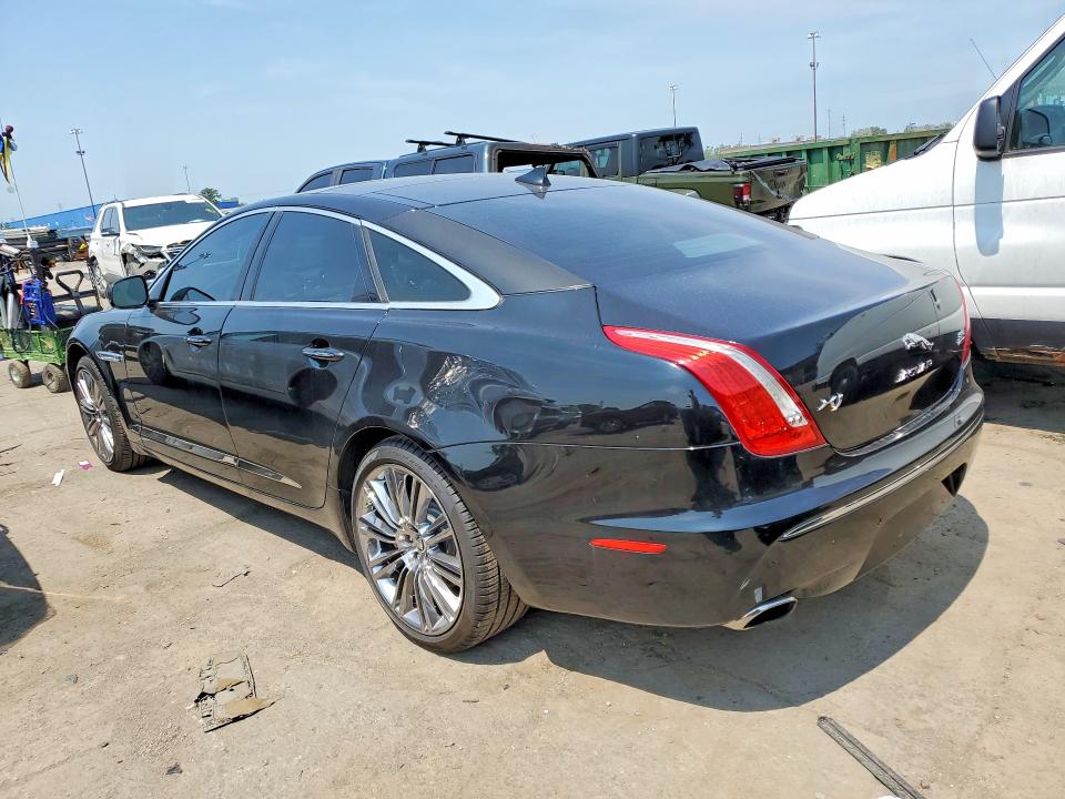 Продажа на аукционе авто 2015 Jaguar Xj, vin: SAJWJ1CD5F8V74908, номер лота: 61026876