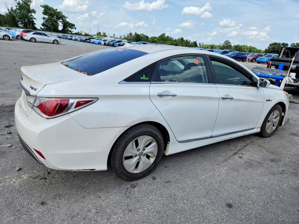 60694226 :رقم المزاد ، KMHEC4A4XFA138651 vin ، 2015 Hyundai Sonata Hybrid مزاد بيع