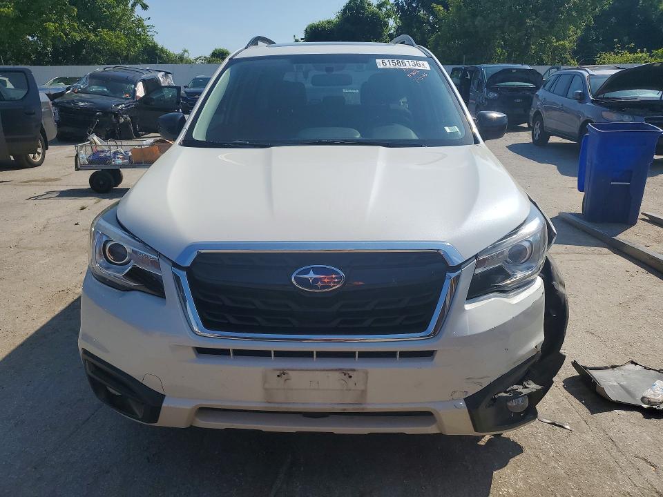 2018 Subaru Forester მანქანა იყიდება აუქციონზე, vin: JF2SJAGC5JH566977, აუქციონის ნომერი: 61586136