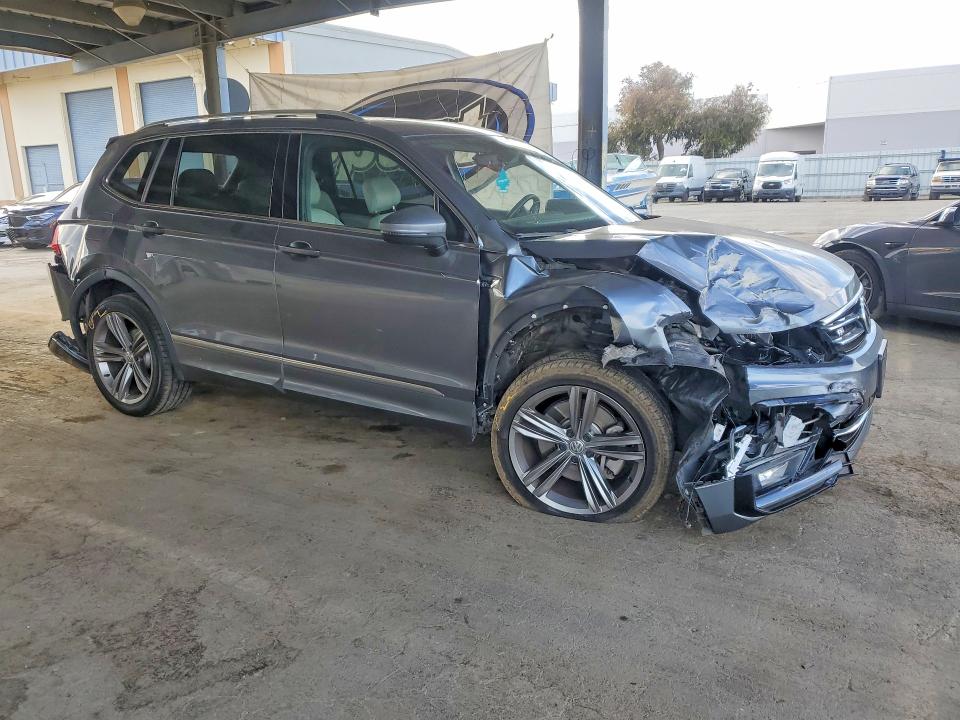 Продаж на аукціоні авто 2019 Volkswagen Tiguan, vin: 3VV2B7AX7KM062228, номер лоту: 61835736