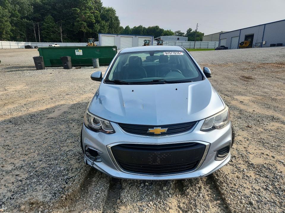 62571016 :رقم المزاد ، 1G1JF5SB3J4106766 vin ، 2018 Chevrolet Sonic مزاد بيع