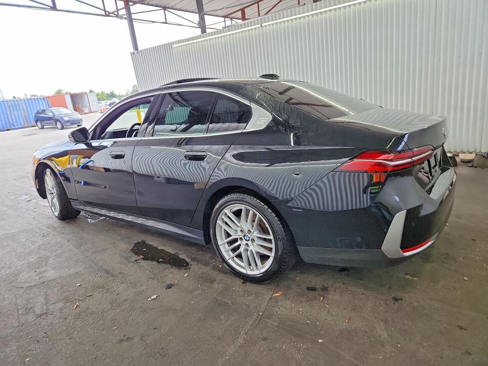 61109266 :رقم المزاد ، WBA43FJ01SCU53049 vin ، 2025 Bmw 530 مزاد بيع