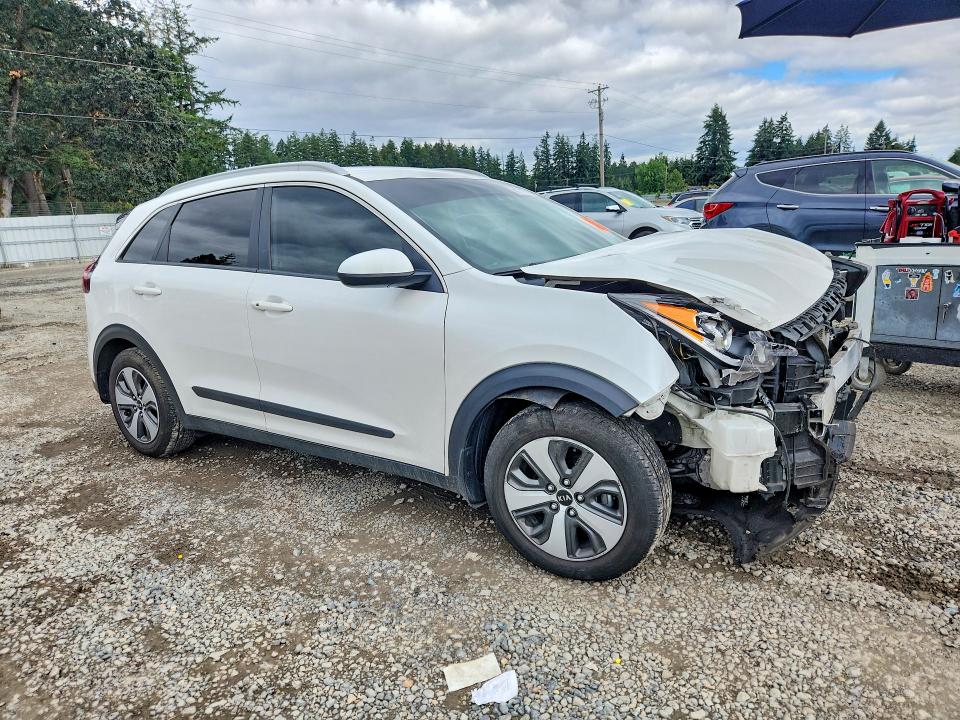 2018 Kia Niro მანქანა იყიდება აუქციონზე, vin: KNDCB3LC3J5160392, აუქციონის ნომერი: 61750736
