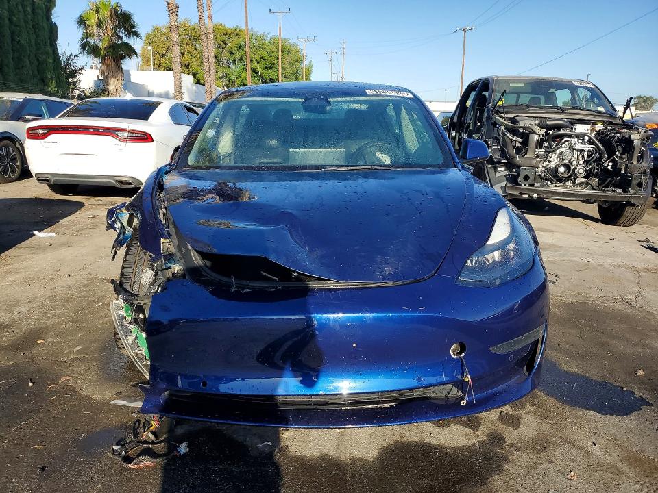 2022 Tesla Model 3 მანქანა იყიდება აუქციონზე, vin: 5YJ3E1EA6NF370495, აუქციონის ნომერი: 61239826