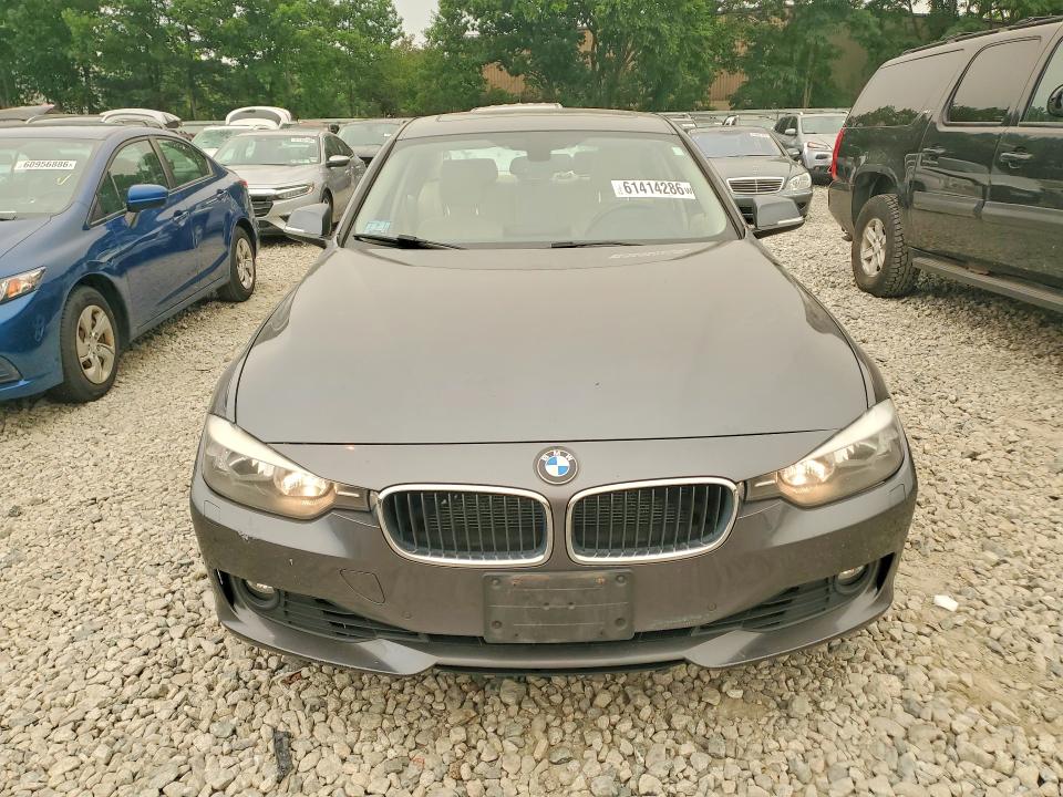 2013 Bmw 328 მანქანა იყიდება აუქციონზე, vin: WBA3B3C56DJ810665, აუქციონის ნომერი: 61414286