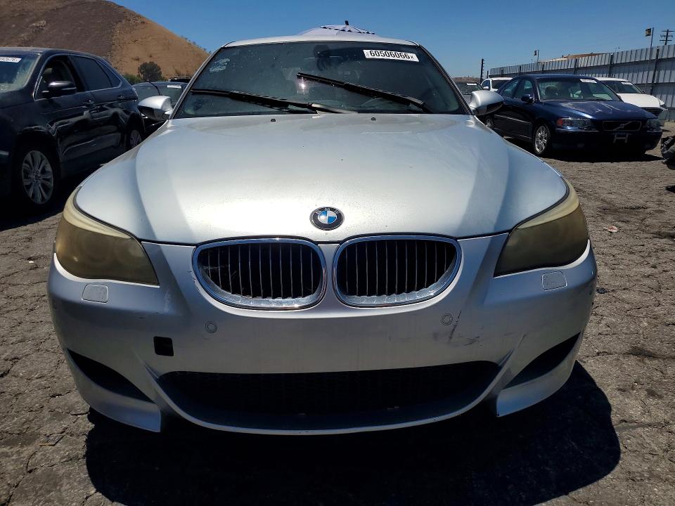 2006 Bmw M5 მანქანა იყიდება აუქციონზე, vin: WBSNB93556B583179, აუქციონის ნომერი: 60506066