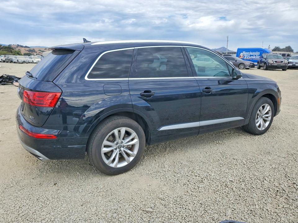 2017 Audi Q7 მანქანა იყიდება აუქციონზე, vin: WA1LAAF75HD032851, აუქციონის ნომერი: 60566456