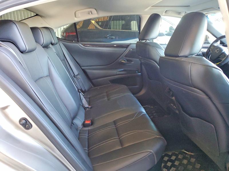 61553776 :رقم المزاد ، 58AE21B17LU012174 vin ، 2020 Lexus Es مزاد بيع