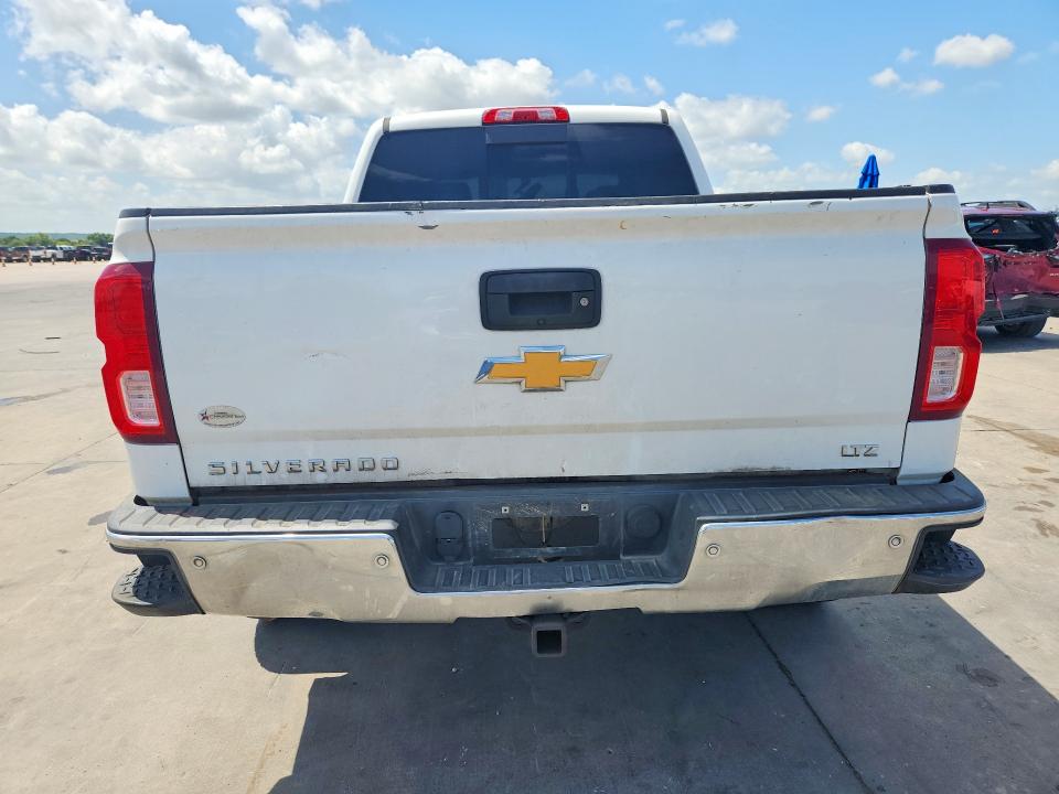 59544136 :رقم المزاد ، 3GCPCSEC0JG392625 vin ، 2018 Chevrolet Silverado مزاد بيع