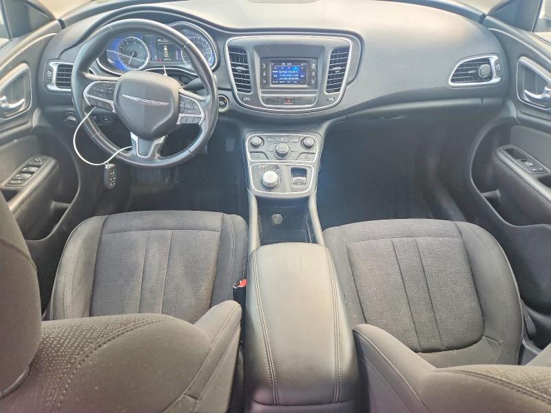 62387426 :رقم المزاد ، 1C3CCCAB7FN562080 vin ، 2015 Chrysler 200 مزاد بيع