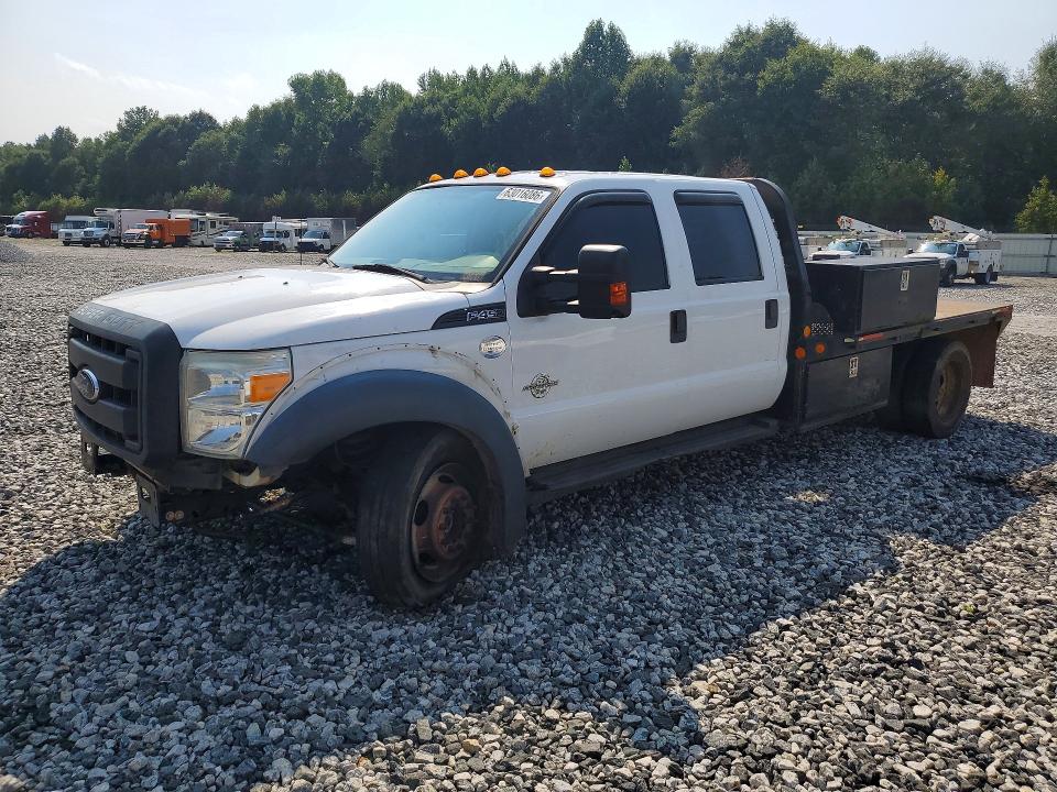 63016086 :رقم المزاد ، 1FD0W4HT4FED33040 vin ، 2015 Ford F450 مزاد بيع