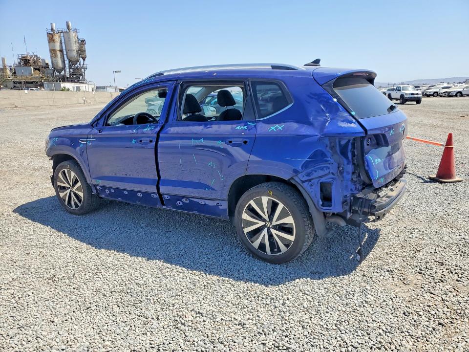 Продаж на аукціоні авто 2022 Volkswagen Taos, vin: 3VVLX7B24NM061115, номер лоту: 60868576