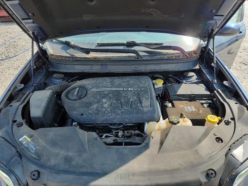 61664636 :رقم المزاد ، 1C4PJMMX4MD230925 vin ، 2021 Jeep Cherokee مزاد بيع