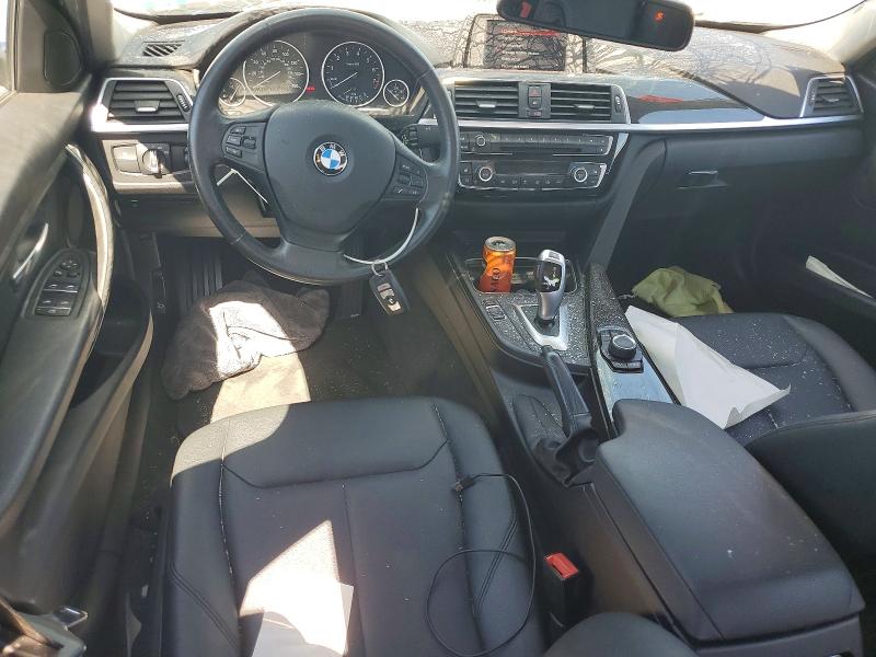 61334556 :رقم المزاد ، WBA8A9C57JAH12335 vin ، 2018 Bmw 320 مزاد بيع