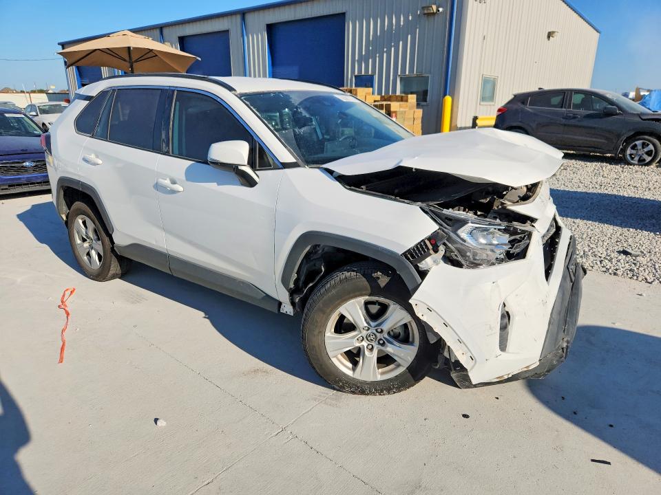 62581776 :رقم المزاد ، 2T3W1RFV3MC162562 vin ، 2021 Toyota Rav4 مزاد بيع