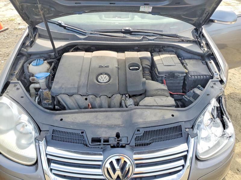 62106396 :رقم المزاد ، 3VWJZ7AJ4AM001867 vin ، 2010 Volkswagen Jetta مزاد بيع