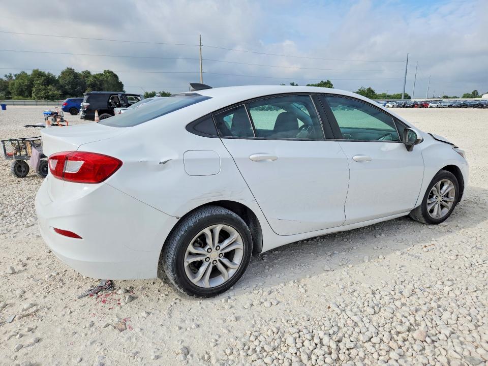2019 Chevrolet Cruze მანქანა იყიდება აუქციონზე, vin: 1G1BC5SM4K7124059, აუქციონის ნომერი: 61675376