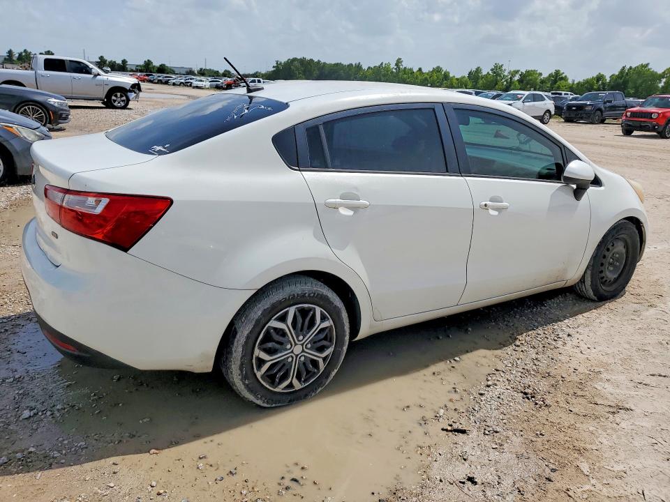 Продажа на аукционе авто 2015 Kia Rio, vin: KNADM4A38F6445059, номер лота: 61413316