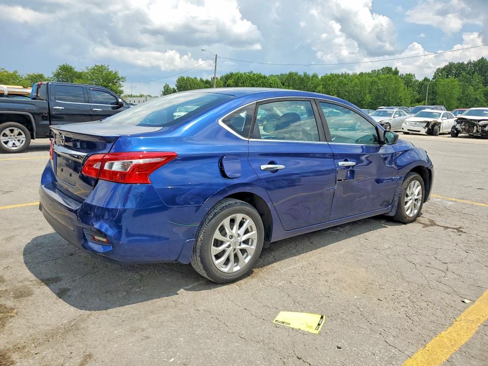 Продажа на аукционе авто 2018 Nissan Sentra, vin: 3N1AB7AP6JY218151, номер лота: 61183256