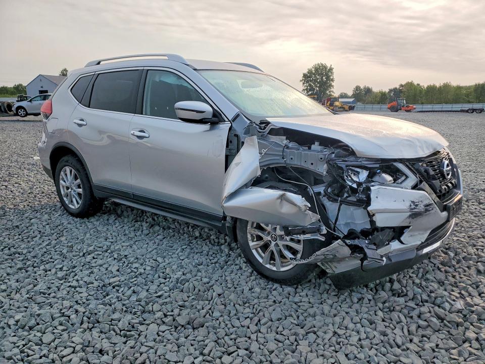 Продаж на аукціоні авто 2017 Nissan Rogue, vin: JN8AT2MV2HW251824, номер лоту: 61144436