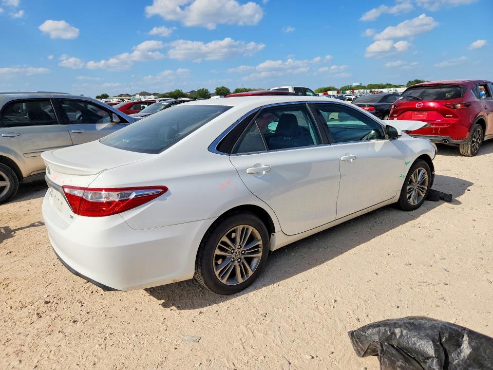 Продажа на аукционе авто 2015 Toyota Camry, vin: 4T1BF1FK1FU955618, номер лота: 62990316