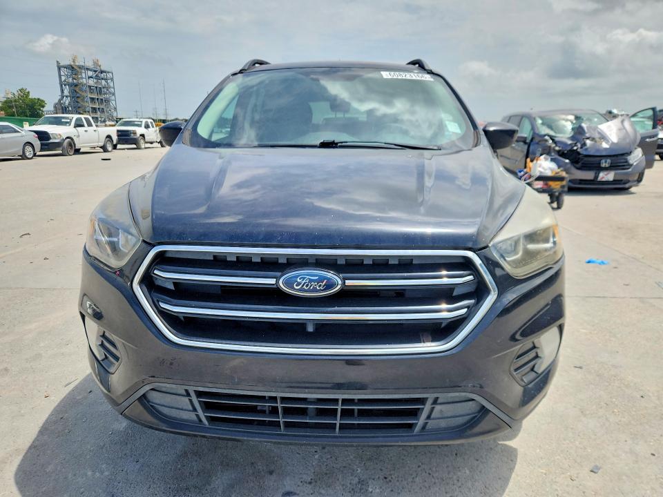 60823166 :رقم المزاد ، 1FMCU0GD8KUB07279 vin ، 2019 Ford Escape مزاد بيع